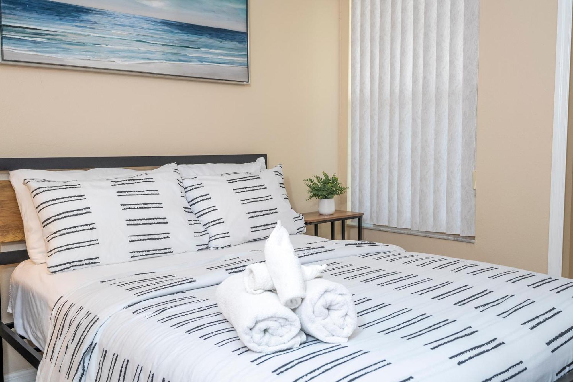 Beautiful Cozy Retreat Near Disney - Spacious Condo Kissimmee Esterno foto